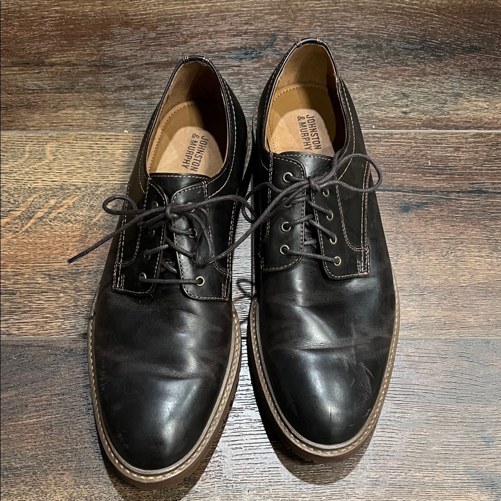 Johnston & Murphy Black Leather Oxfords
